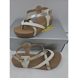 Volatile Women's Size 7 Engie Platinum Buckle Comfort Wedge Sandals